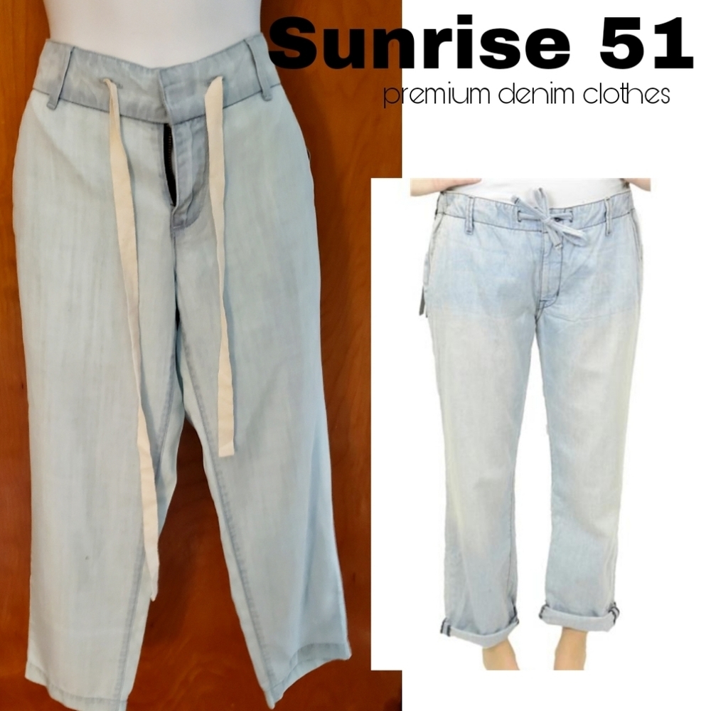 Sunrise 51 light chambray crop pants.  Sz 28
